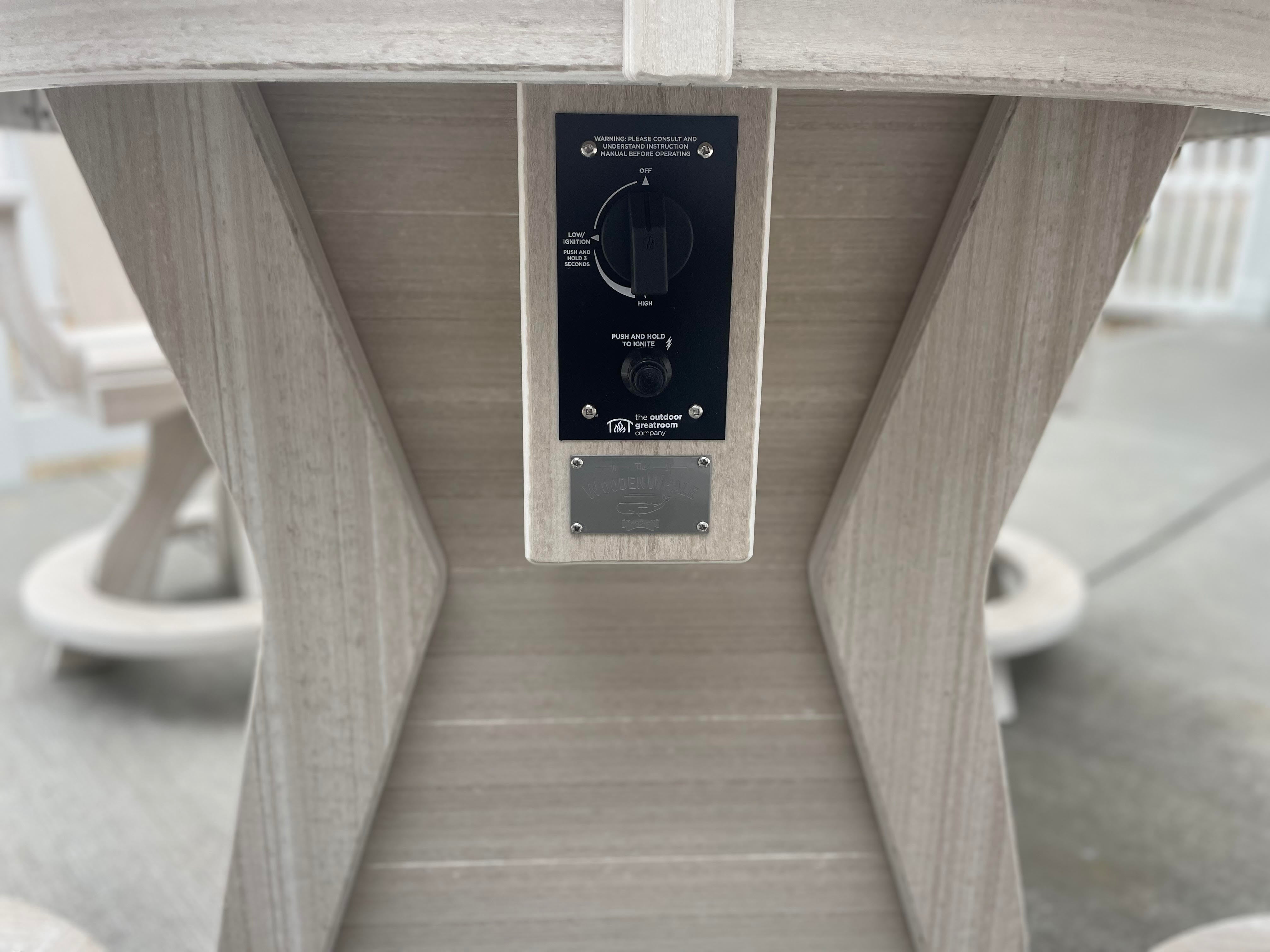Shelly Round Fire Table